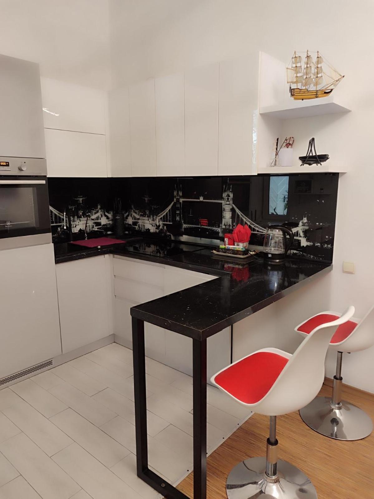 London Apartment, Odessa Eksteriør billede